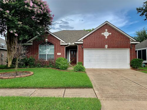 1015 Tennyson Dr, Pearland, TX, 77584-3025 | Card Image
