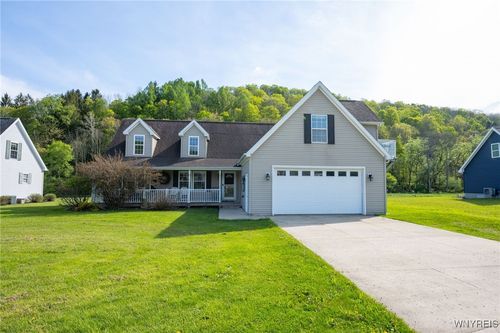 11 Elk Creek Dr, Ellicottville, NY, 14731-7001 | Card Image