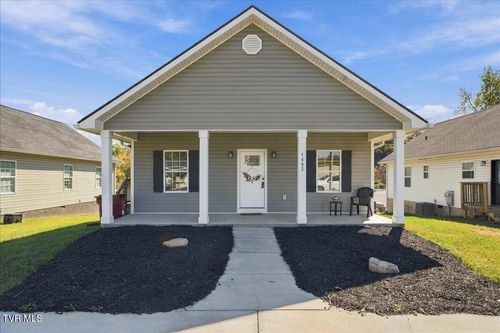 1602 E Millard St, Johnson City, TN, 37601-2740 | Card Image