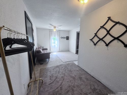 1306 Braubach, San Antonio, TX, 78214-3206 | Card Image