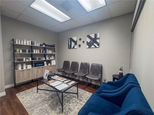 2401 S Tucker St, Pittsburg, KS, 66762 | Card Image