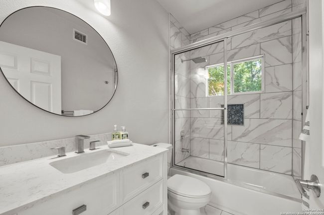 3 - 1002 Morningside Dr, Townhouse with 3 bedrooms, 3 bathrooms and null parking in Terrell Hills TX | Image 21