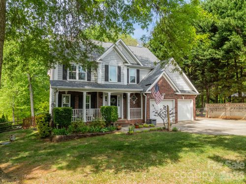 5619 Linda Vista Lane, Charlotte, NC, 28216 | Card Image