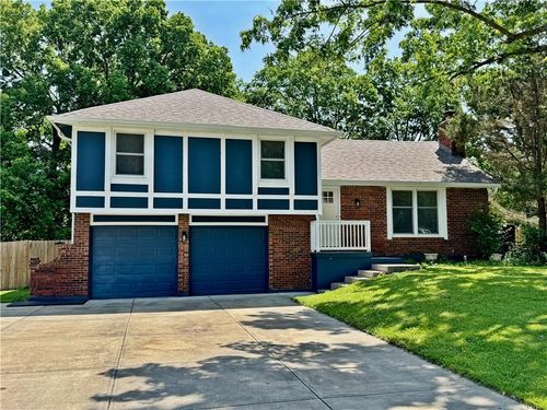 13205 Overhill Rd, Grandview, MO, 64030-3419 | Card Image