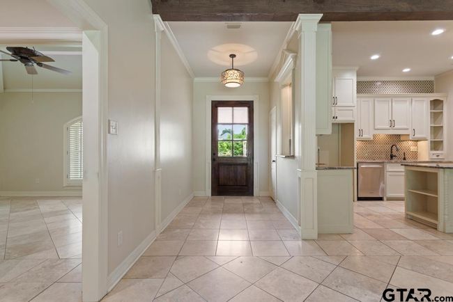7034 Walden Dr, House other with 3 bedrooms, 2 bathrooms and null parking in Tyler TX | Image 4