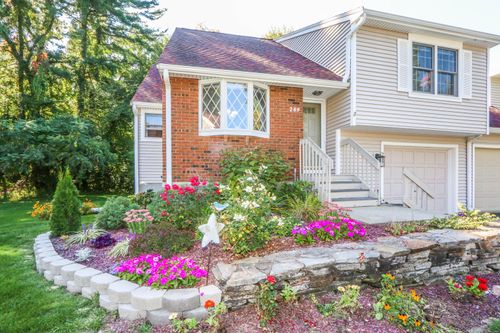 289-289 The Mdws, Enfield, CT, 06082-2143 | Card Image