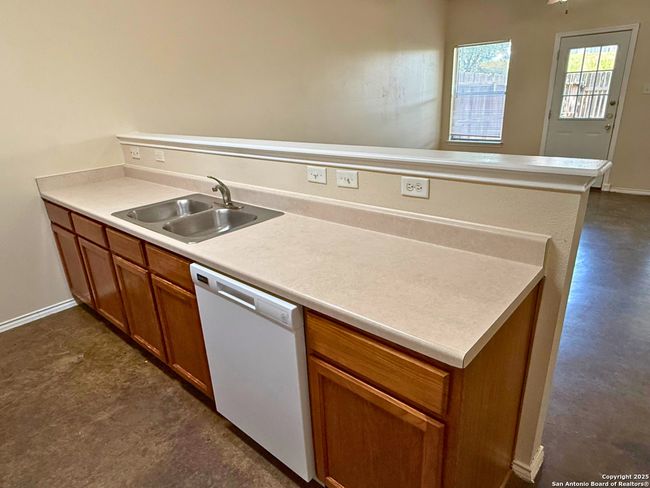 10822 Mathom Lndg, Home with 0 bedrooms, 0 bathrooms and null parking in Universal City TX | Image 6