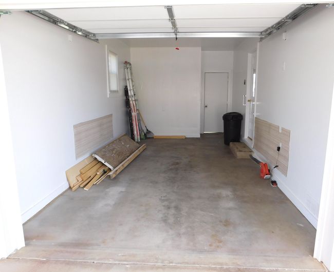 Garage | Image 19