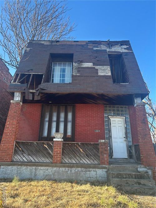 1323 N Taylor Ave, Saint Louis, MO, 63113-2805 | Card Image