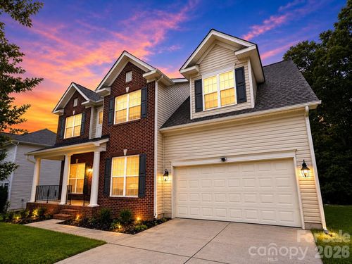 237 Golden Valley Dr, Mooresville, NC, 28115-8328 | Card Image
