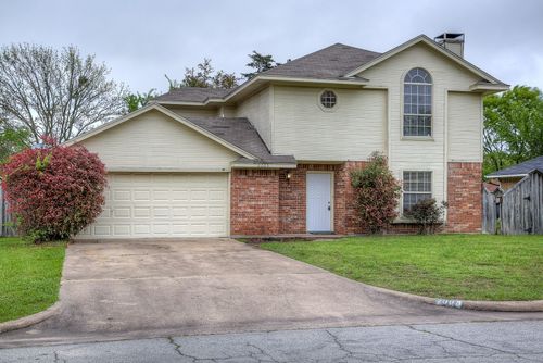 2003 Hackberry Cir, Greenville, TX, 75402-8130 | Card Image