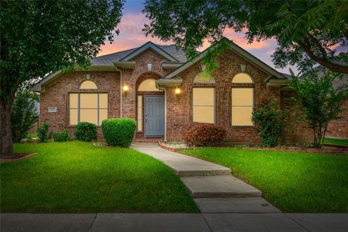 5600 Buckskin Dr, The Colony, TX, 75056-3817 | Card Image