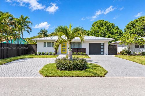 3530 Ne 13th Ave, Oakland Park, FL, 33334 | Card Image