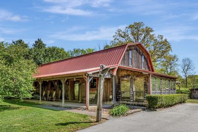 372 Lee Rd, House other with 4 bedrooms, 2 bathrooms and 5 parking in Cottontown TN | Image 1