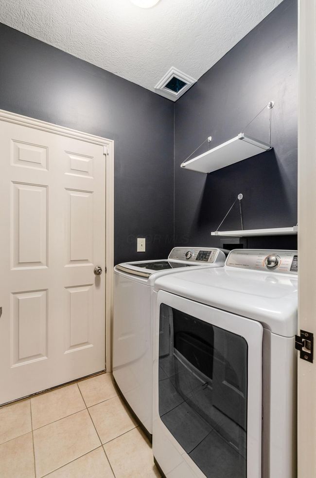 5681 Sugarwood Dr, House other with 4 bedrooms, 3 bathrooms and null parking in New Albany OH | Image 10