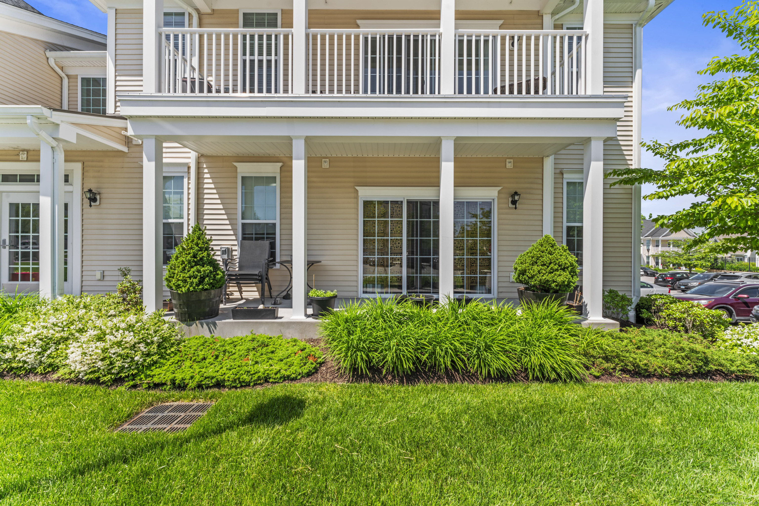 Center Meadow Ln, Danbury, CT 06810