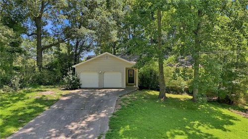 2313 Ivy Crest Dr, Buford, GA, 30519-4470 | Card Image