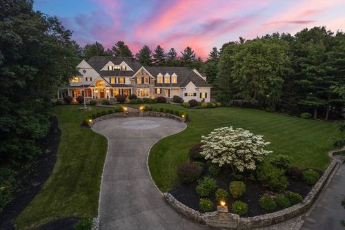 3 Stone Bridge Ln, Milton, MA, 02186-3645 | Card Image