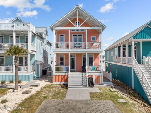 233 Sea Dreams Dr, Atlantic Beach, NC, 28512-5637 | Card Image