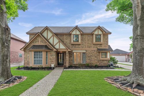 110 Shadow Wood Dr, Sugar Land, TX, 77498-2665 | Card Image