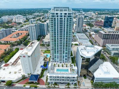 1903 - 301 1st Street S, Condo with 3 bedrooms, 4 bathrooms and null parking in St Petersburg FL | Image 1