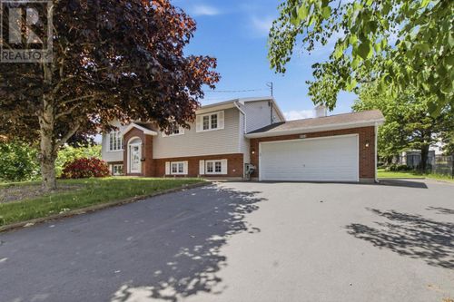 108 Stratford Drive, Cole Harbour, NS, B2V2R2 | Card Image