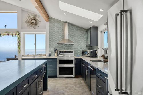 44801 Fish Rock Rd, Gualala, CA, 95445-8501 | Card Image