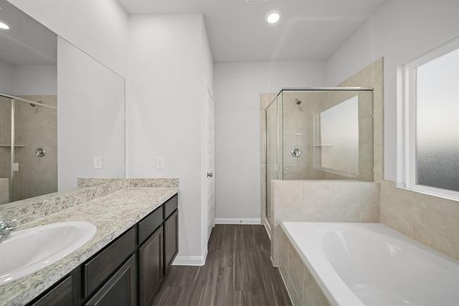 16940 Hazelnut Dr, House other with 3 bedrooms, 2 bathrooms and 2 parking in Conroe TX | Image 8