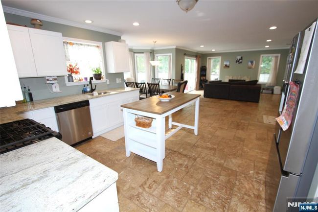132 Sloop Rd, House other with 3 bedrooms, 3 bathrooms and null parking in Manahawkin NJ | Image 9