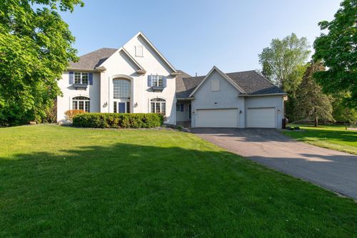 10127 Trotters Path, Eden Prairie, MN, 55347-5025 | Card Image