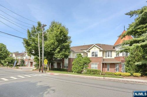 187 Paterson Ave, Midland Park, NJ, 07432-1855 | Card Image