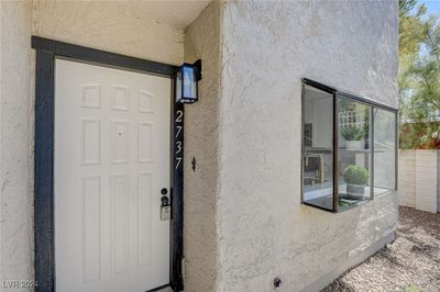 2 - 2737 Carnation Lane, Condo with 2 bedrooms, 2 bathrooms and null parking in Henderson NV | Image 3