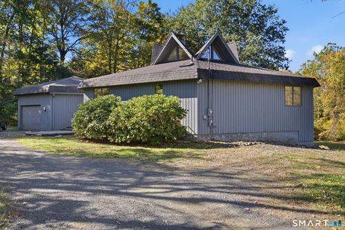 102 Glen St, Berlin, CT, 06037-2021 | Card Image