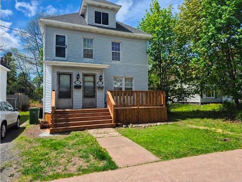 217-219 Albert St, New Glasgow, NS, B2H3V6 | Card Image