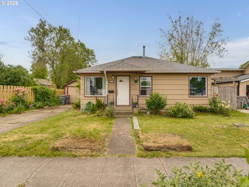 640 Ne 10th St, McMinnville, OR, 97128-3806 | Card Image