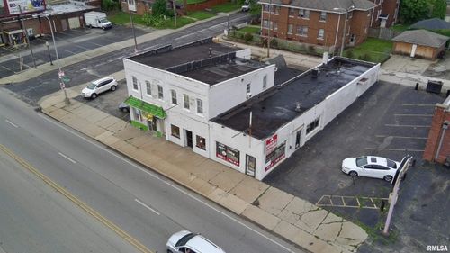 2433 N Knoxville Ave, Peoria, IL, 61604-3646 | Card Image