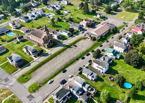 427 Hudson St, Mayfield, PA, 18433-1228 | Card Image