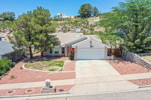 753 Villa Vanessa Dr, El Paso, TX, 79912-1529 | Card Image
