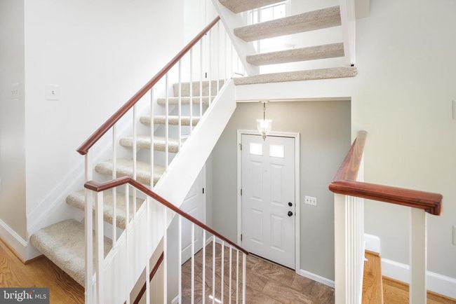 7710 Asterella Ct, Townhouse with 3 bedrooms, 4 bathrooms and null parking in SPRINGFIELD VA | Image 6