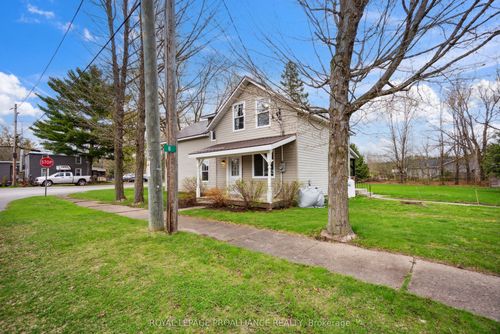 6 Clement St, Addington Highlands, ON, K0H1P0 | Card Image