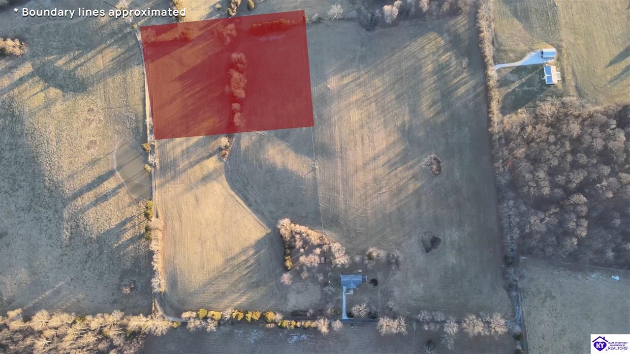 Land in Eastview