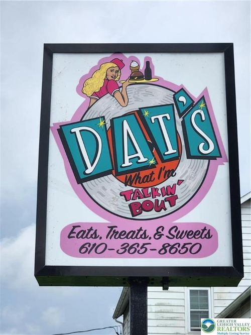 5684 Sullivan Trl, Nazareth, PA, 18064-9265 | Card Image