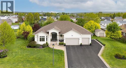 399 Rue Grande-Vallée, Dieppe, NB, E1A8S1 | Card Image