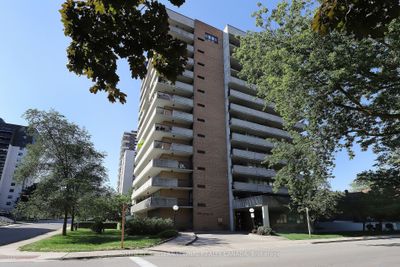 304 - 66 High St E, Condo with 3 bedrooms, 3 bathrooms and 1 parking in Mississauga ON | Image 1