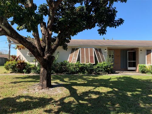 1820 Sw 96th Ter, Miramar, FL, 33025-1917 | Card Image