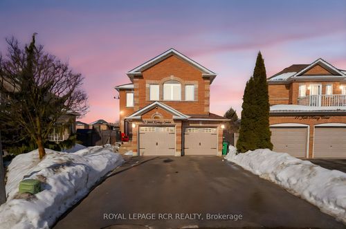 15 Jack Kenny Crt, Bolton, ON, L7E2M5 | Card Image