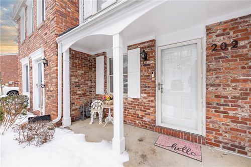 202 Timberidge Dr, Bethel Park, PA, 15102-4028 | Card Image