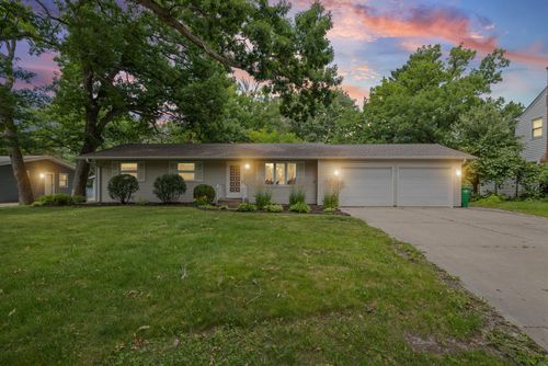 605 Arner Ave, Shoreview, MN, 55126-6026 | Card Image