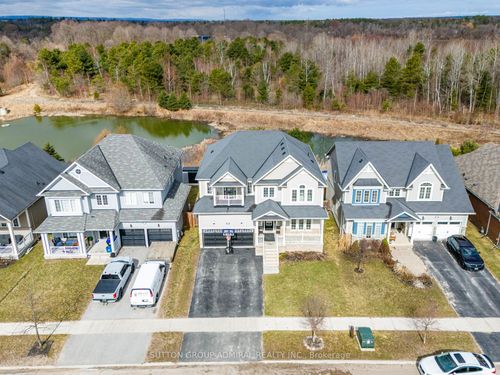 96 Mount Cres, Angus, ON, L3W0N2 | Card Image