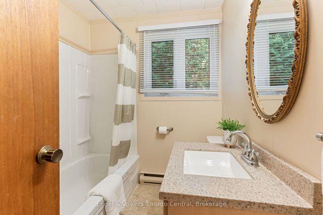 568 Bay St, House other with 3 bedrooms, 1 bathrooms and 4 parking in South Bruce Peninsula ON | Image 13